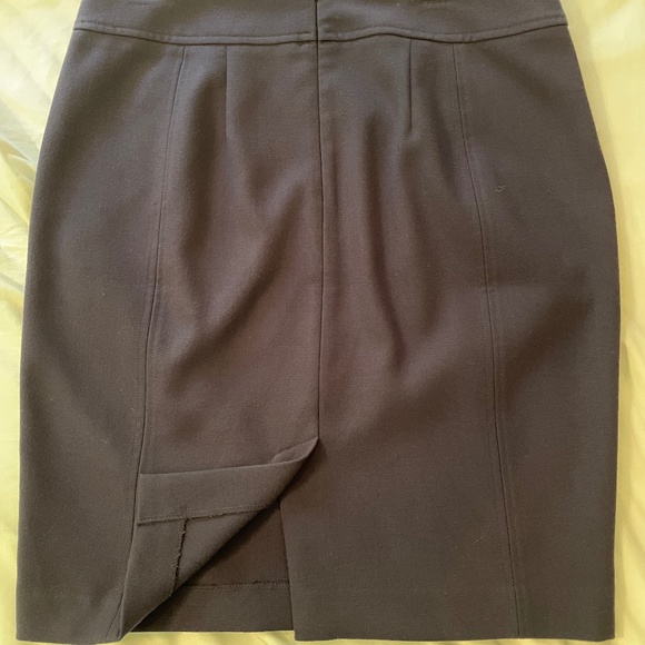 Loft Navy pencil skirt size 8 - Picture 9 of 9